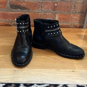 Charles David short leather boots made in Italy size 38 with silver buckles
